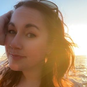 Meet your Posher, Kacie